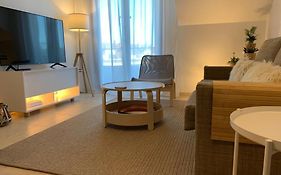 SANXENXO HOLIDAYS ATICO CON GARAJE, BARBACOA y PISCINA A 5 MIN DEL CENTRO